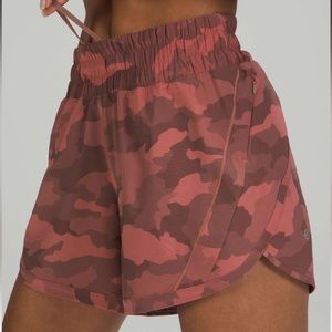 Lululemon pink heritage camo track that shorts